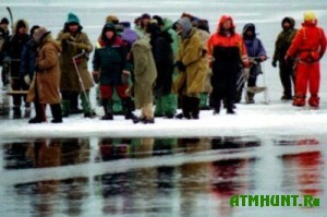 Na Finskom zalive otkololas' l'dina s 20 rybakami