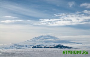 Pod l'dami Antarktidy obnaruzhili ogromnoe ozero